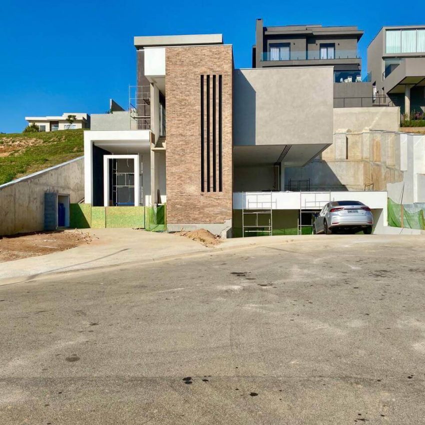 d176d75a-6628-4a76-a514-86681a95152a